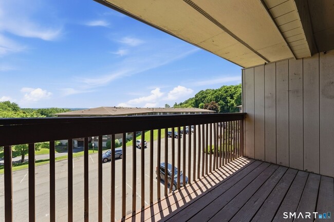 Building Photo - 2316 Cromwell Hills Dr
