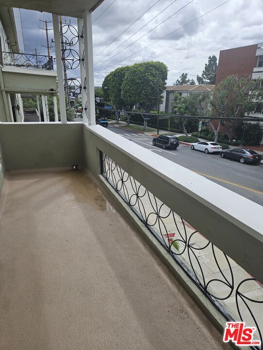 Building Photo - 8561 Holloway Dr