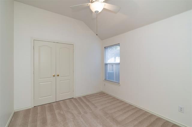 Building Photo - 1621 Oak Brook Ln