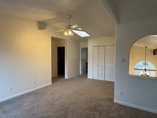 Building Photo - 10538 Olympic St NW