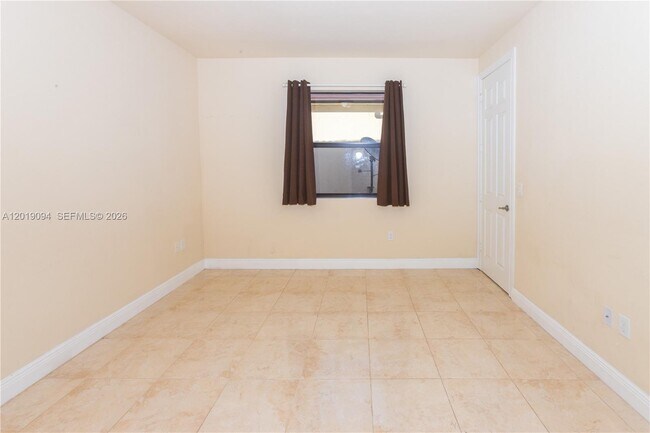 Building Photo - 9965 NW 86th Terrace