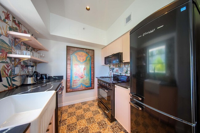 Building Photo - 1200 Ocean Dr