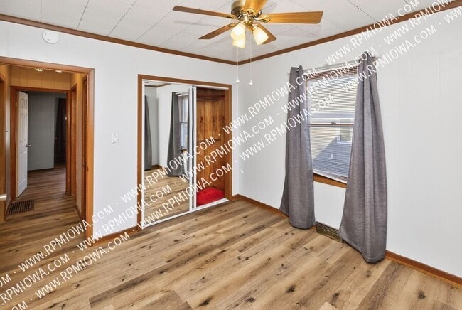 Building Photo - 3620 E 7th St