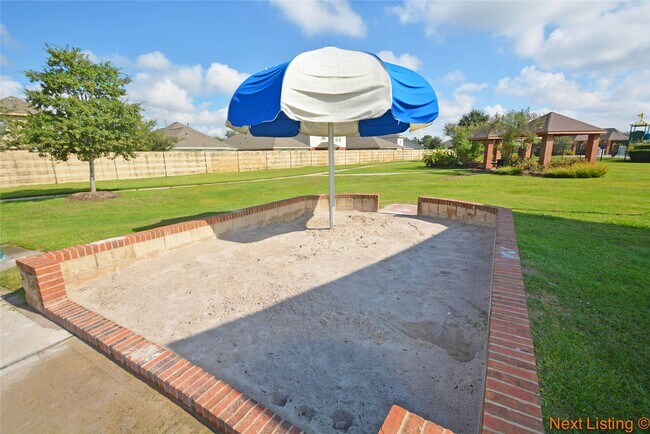 Building Photo - 6026 Baileys Run Ln