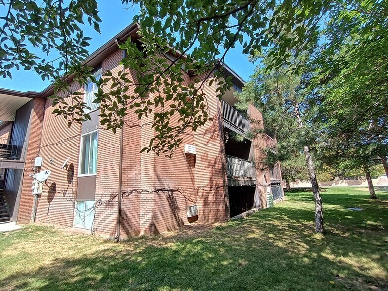 Building Photo - 4536 S 1900 W