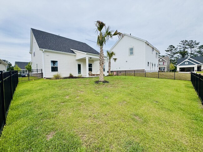 Building Photo - 2464 Campton Lp