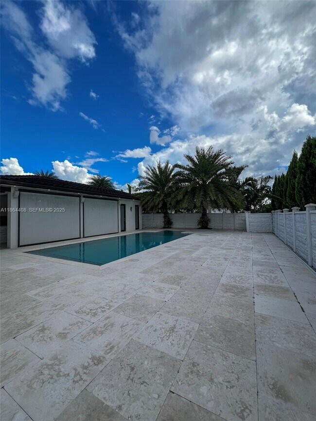 Building Photo - 14680 SW 17th St