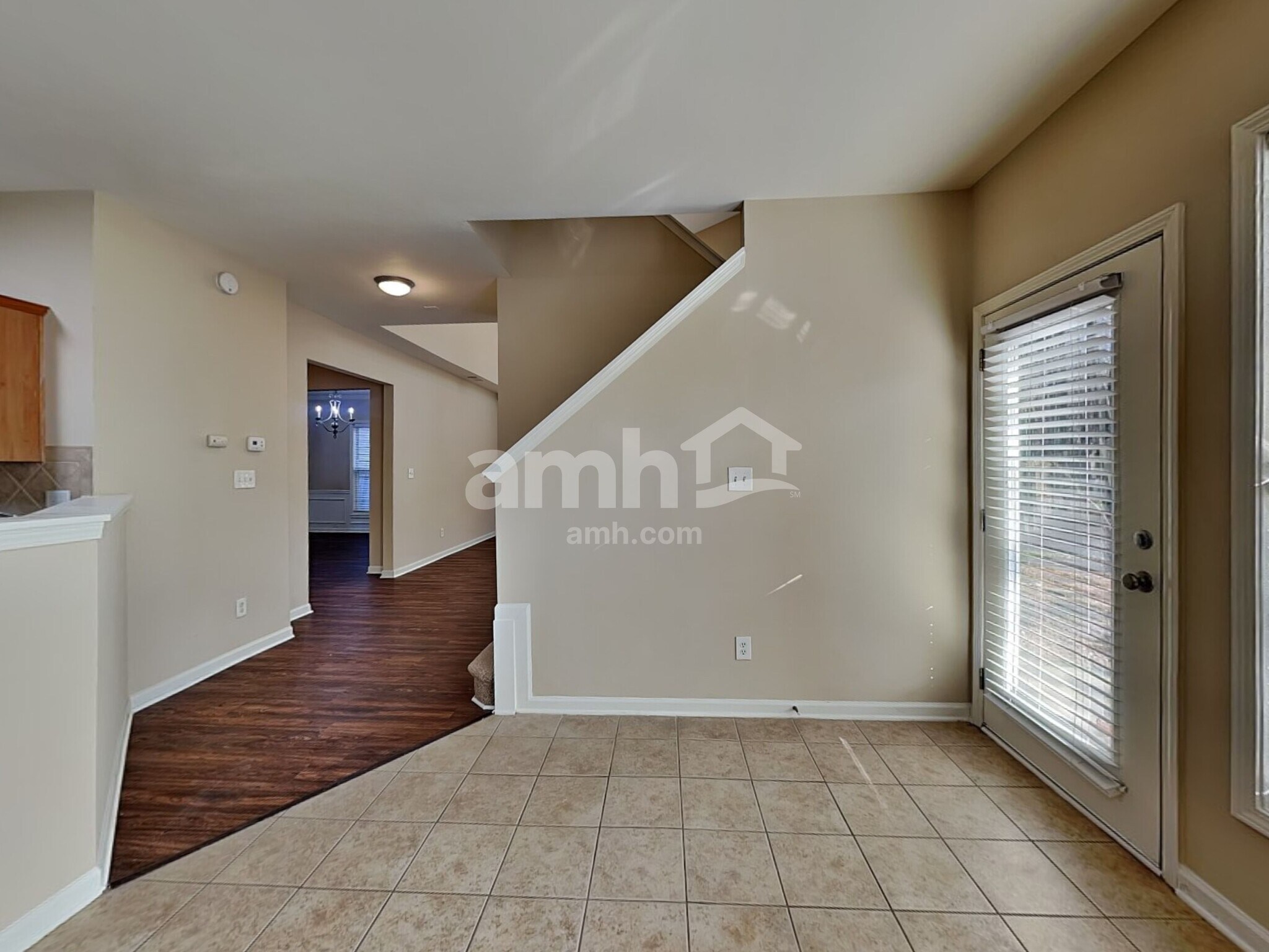 Building Photo - 2323 Jasmine Glen Dr