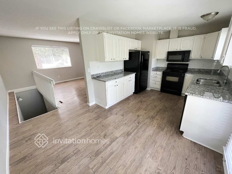 Building Photo - 18516 W 59th Dr