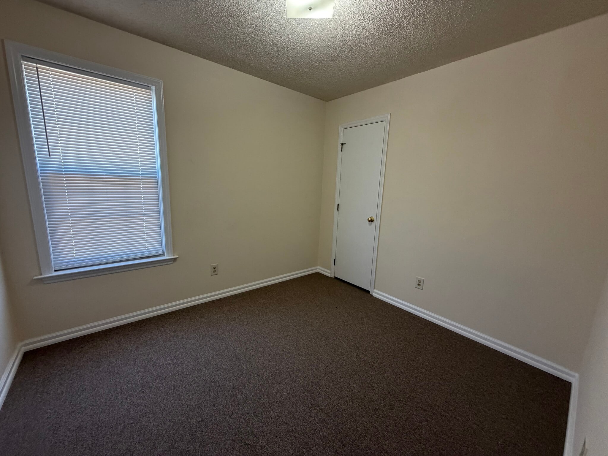 Building Photo - 2139 Barefoot Park Ln SW