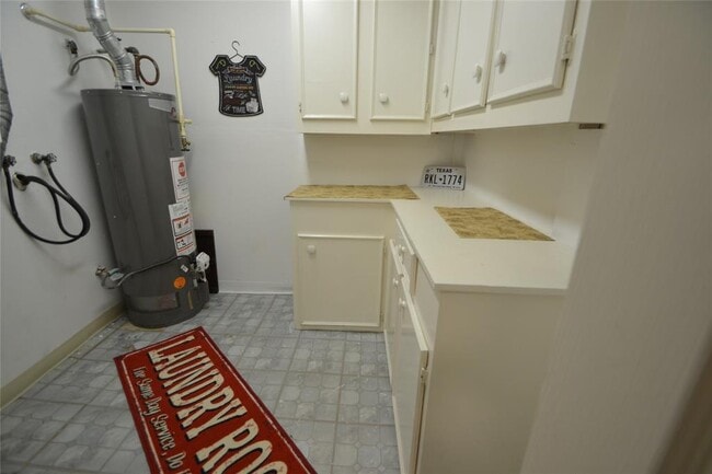 Building Photo - 5422 Kingfisher Dr