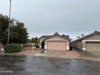 Building Photo - 1006 S Slater Cir