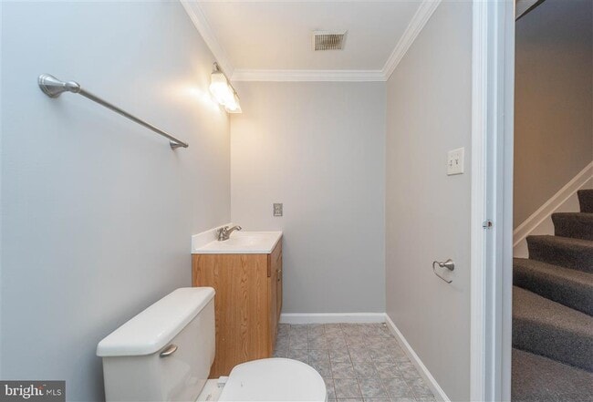 Building Photo - 9428 Orbitan Ct