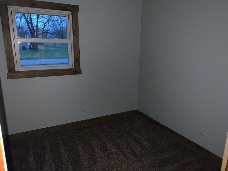 Building Photo - 10522 Baker Pl