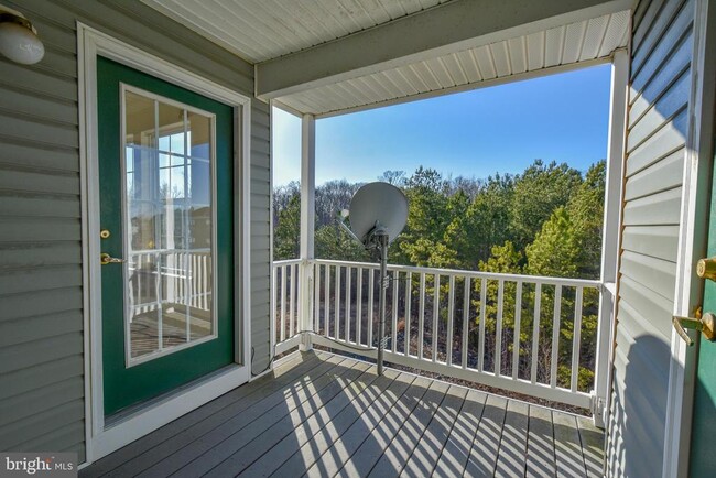 Building Photo - 45521 Westmeath Way