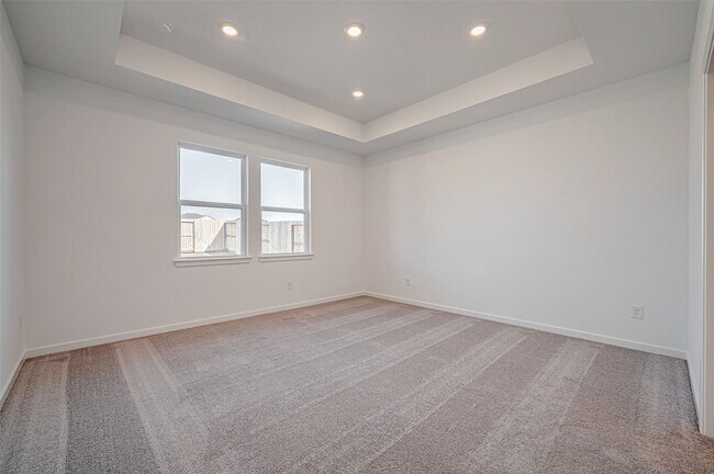 Building Photo - 1127 Sugar Dr