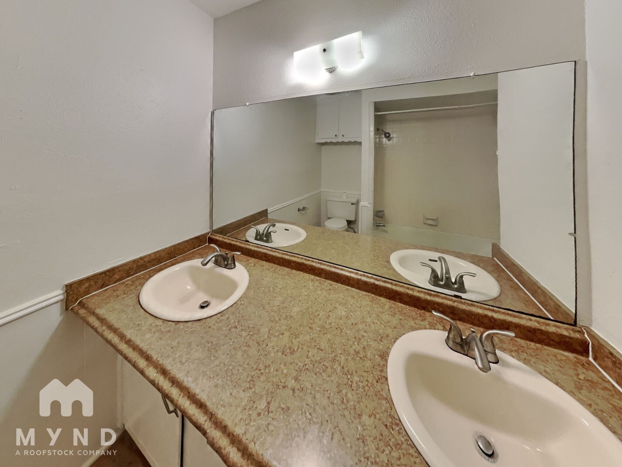 Building Photo - 15858 El Estado Dr