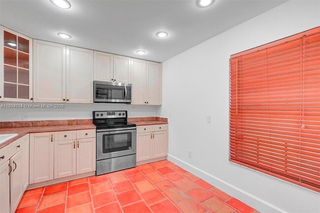 Building Photo - 20908 Leeward Ct