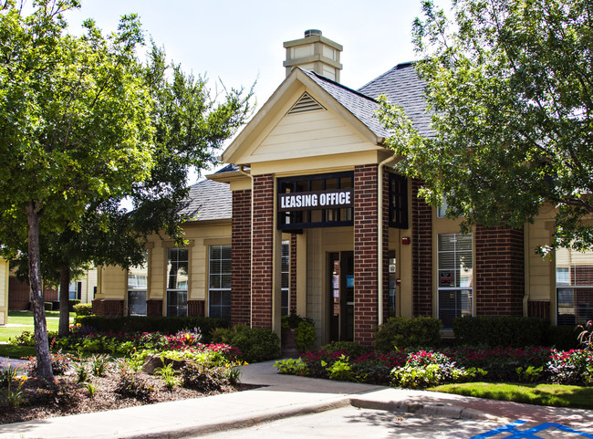 Building Photo - McKinney Park Apartments