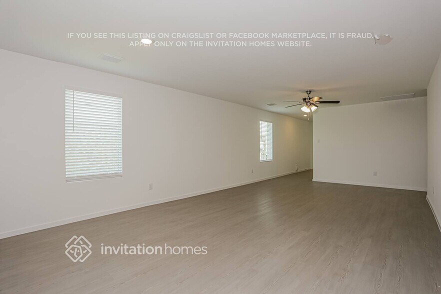 Building Photo - 935 Carrick Dr