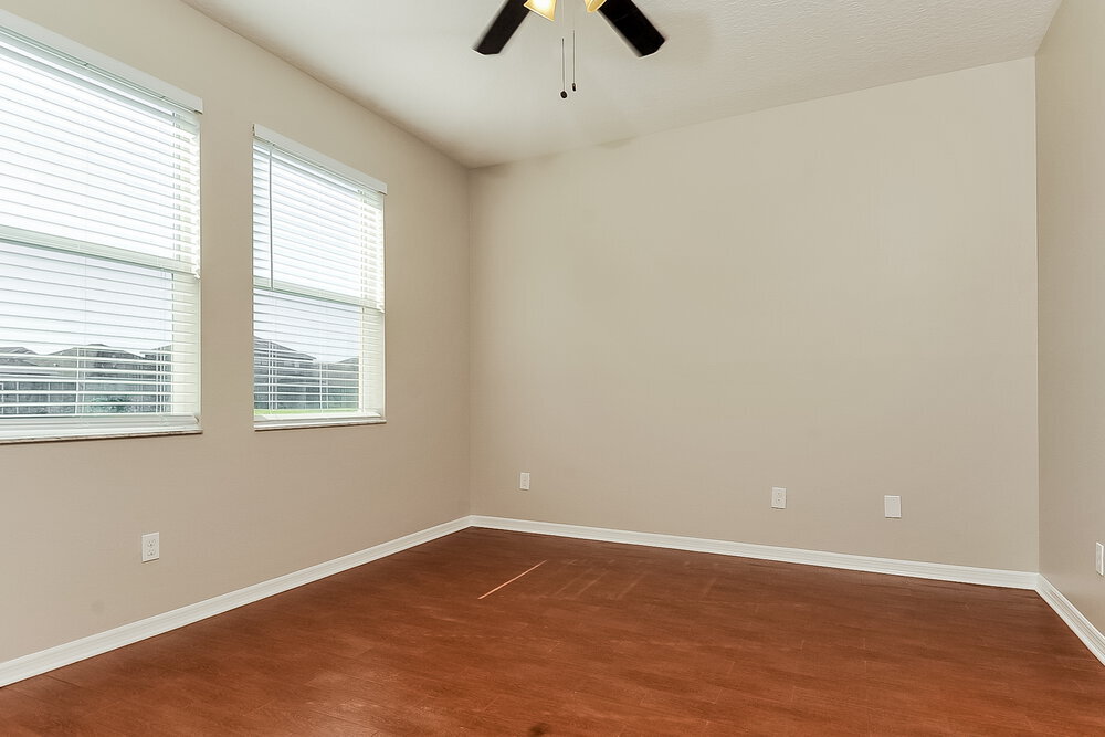 Building Photo - 915 Parker Den Dr