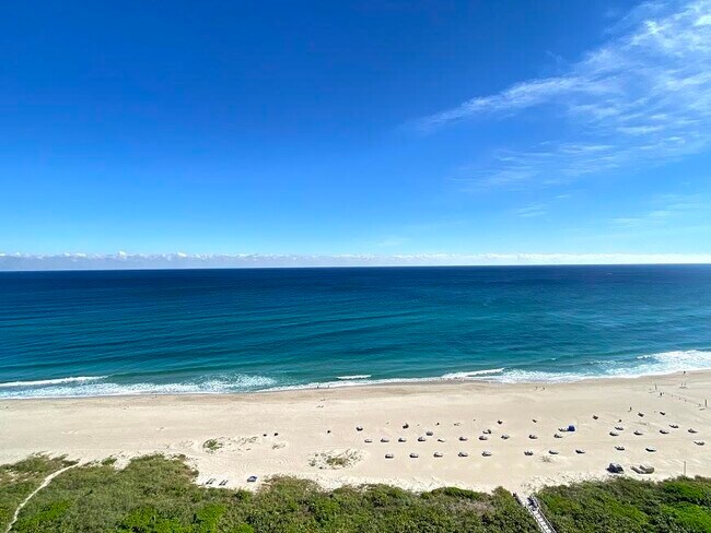 Primary Photo - 3000 N Ocean Dr