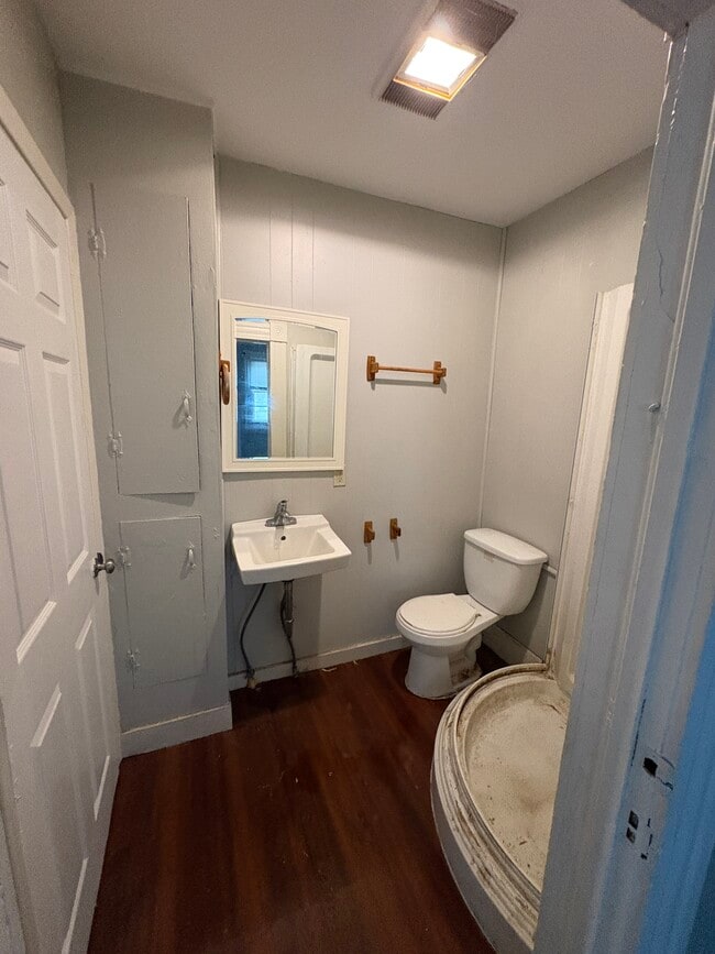 Building Photo - 340 Buford St