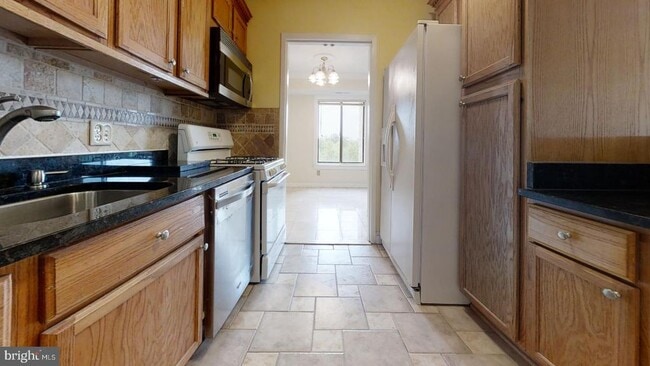 Building Photo - 3100 S Manchester St