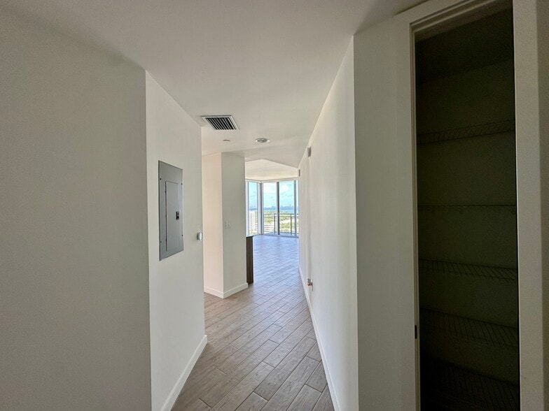 Building Photo - 43 NW 39th St