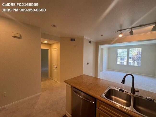 Building Photo - Irvine 1 Bedroom Condo