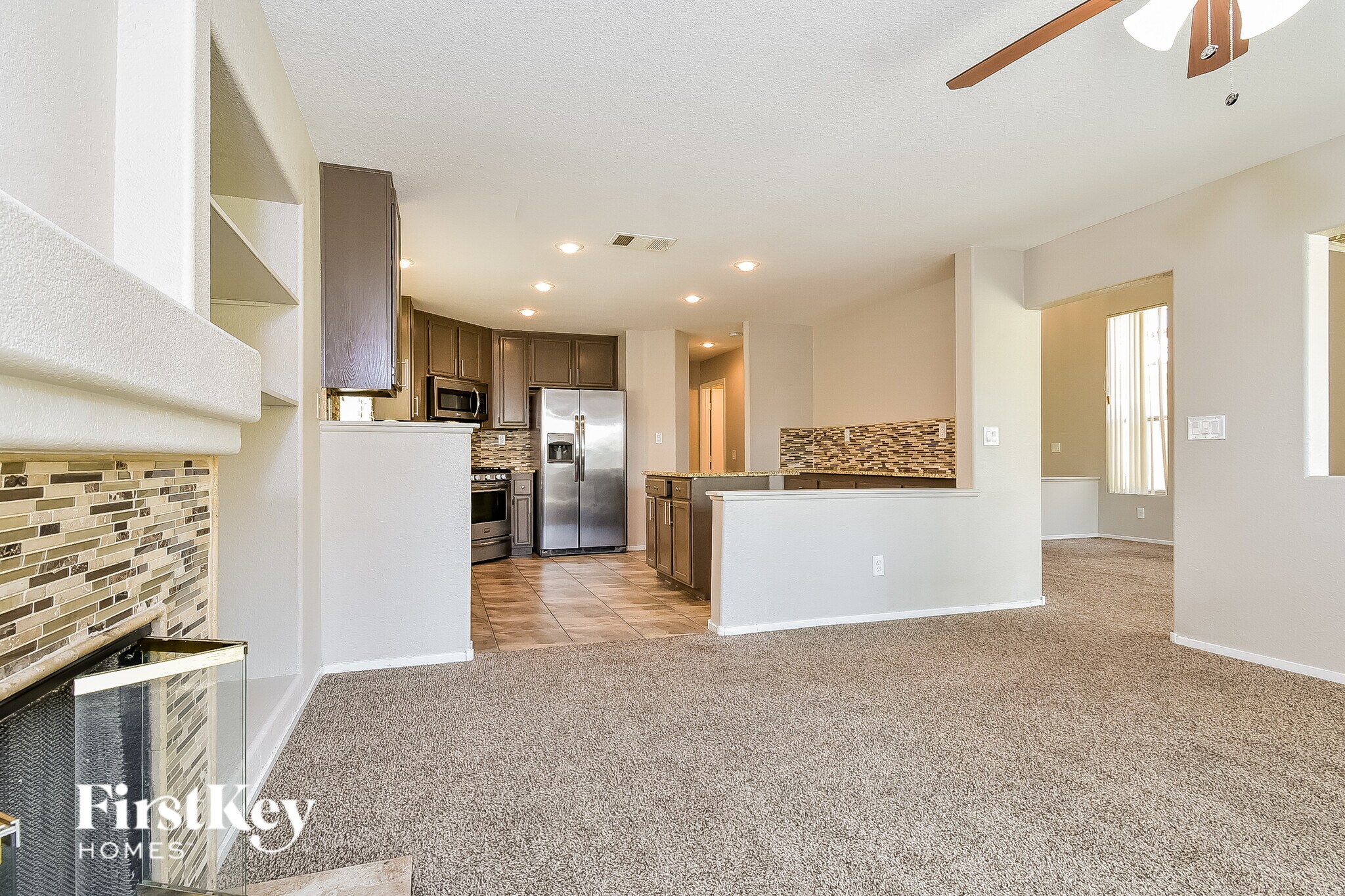 Building Photo - 6046 Evening View St