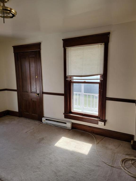 Building Photo - 648 N Mulberry St