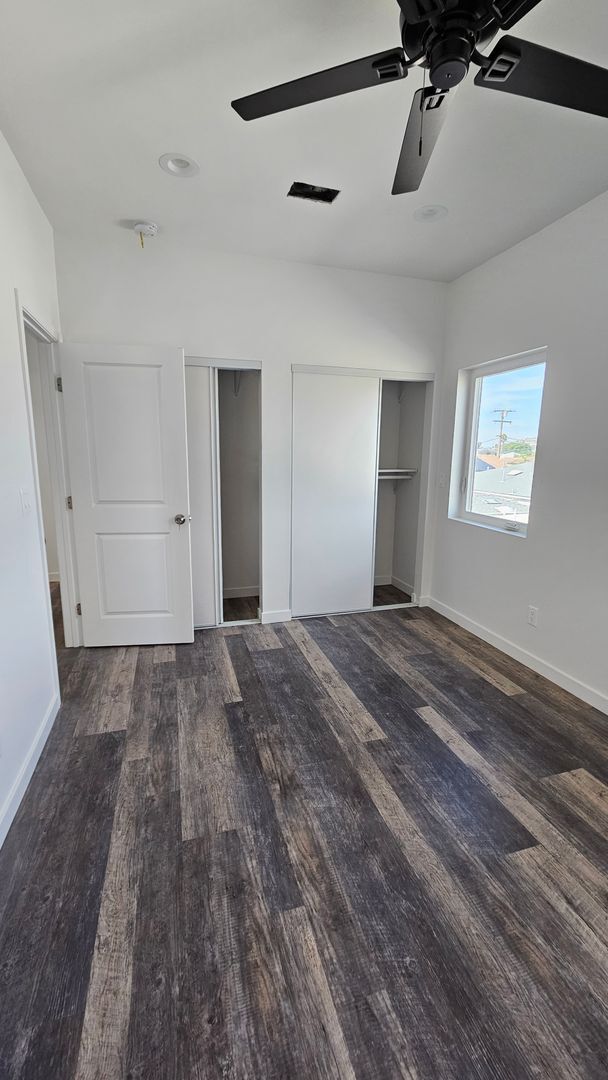 Building Photo - AVAILABLE FOR MOVE IN NOW!! Gorgeous brand...