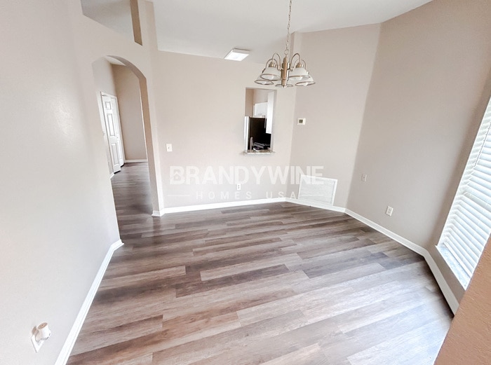Building Photo - 815 Via Del Sol Dr
