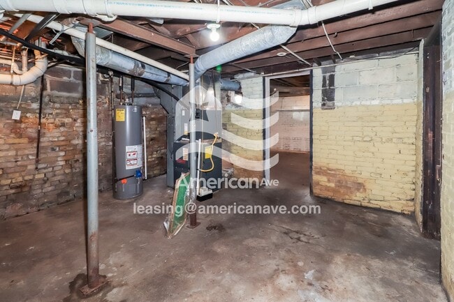Building Photo - 619 W Cleveland Ave