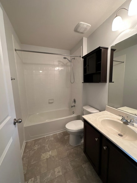 Building Photo - 309 Magellan Dr