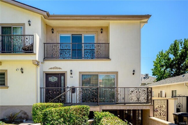 Building Photo - 750 E Orange Grove Ave