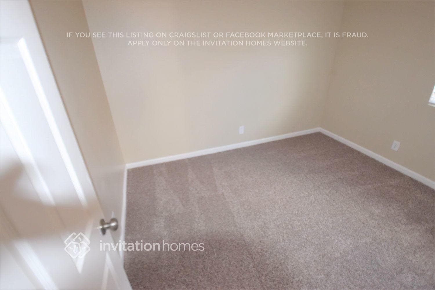 Building Photo - 27394 Rustic Ln