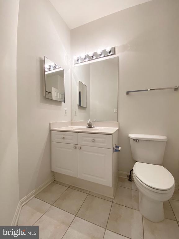 Building Photo - 2663 Manhattan Pl