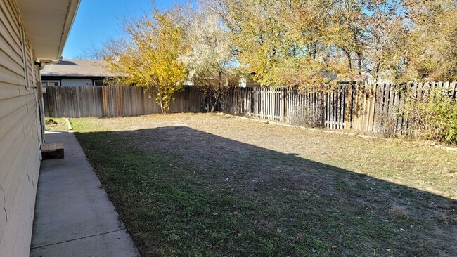 Building Photo - Charming 3 Bedroom, 2 Bath Home in Orchard Mesa – Spacious Yard & Garage!