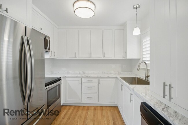 Building Photo - 1534 San Antonio St