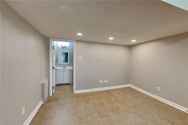 Building Photo - 4687 Eucalyptus Way