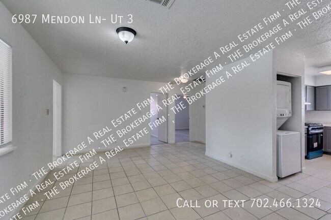 Building Photo - 6987 Mendon Ln