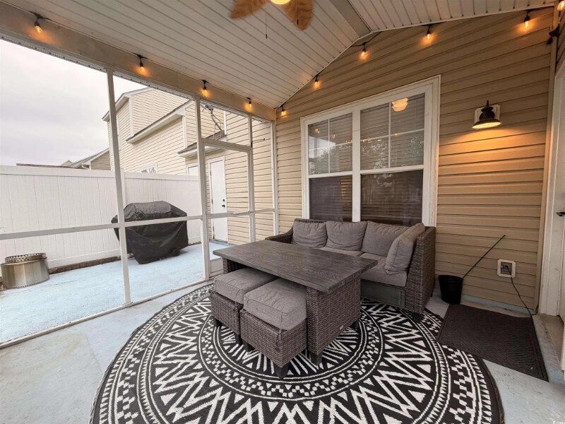 Building Photo - 204 Fulbourn Pl