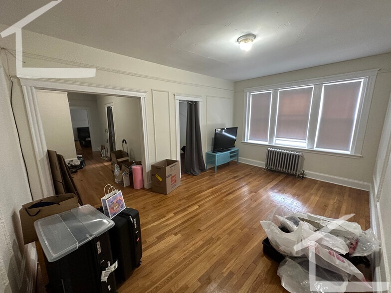 Building Photo - 35 Chiswick Rd