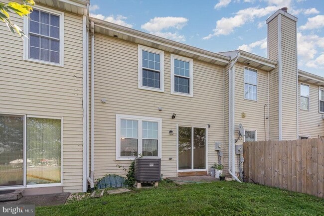 Building Photo - 1177 Wintertide Dr