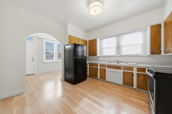 Building Photo - 1507 Ridgeland Ave