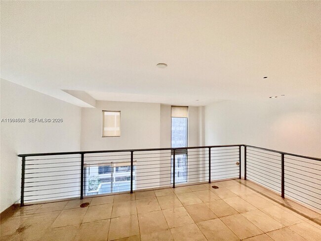 Building Photo - 1060 Brickell Ave