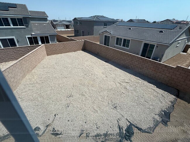 Building Photo - Victorville- New Richmond Home, 3 bedrooms...