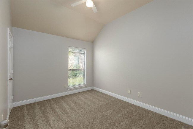 Building Photo - 13043 Sweetgum Shores Dr